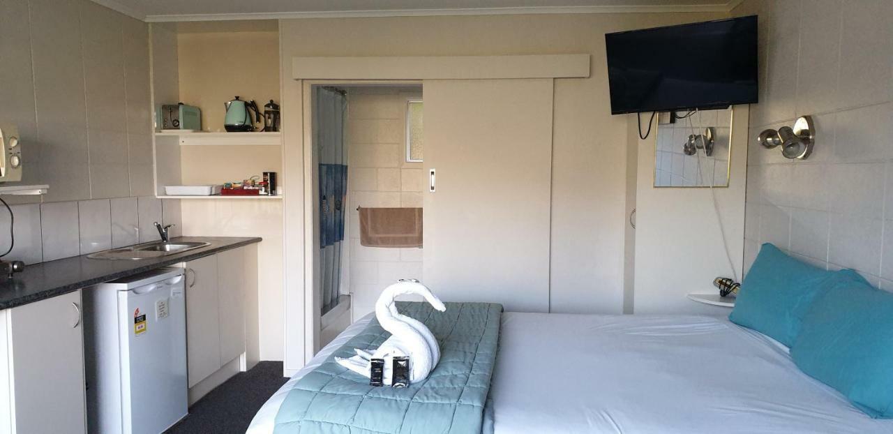 Mokau Motels Extérieur photo